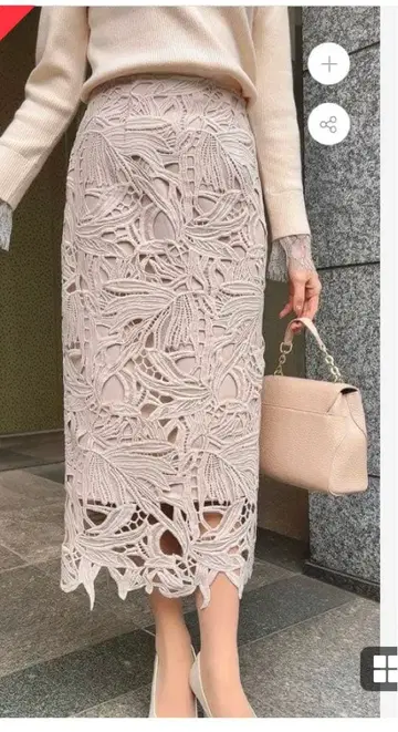 [ 물건 정리중 ] 페리쉘 레이스 타이트 I라인 스커트 핑크 베이지