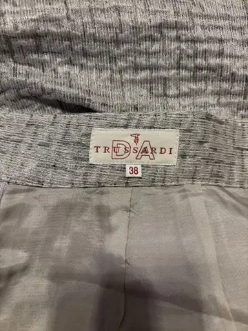 TRUSSARDI 그레이 타이트 스커트 38