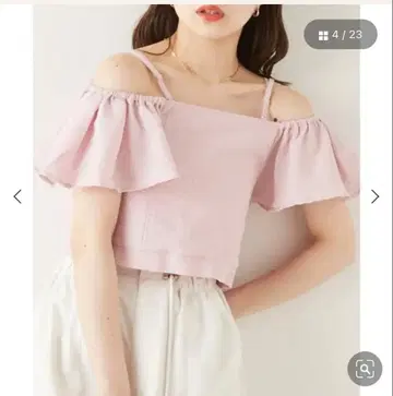 [ Chico ] 숏 기장 2way 어깨 프릴 BL