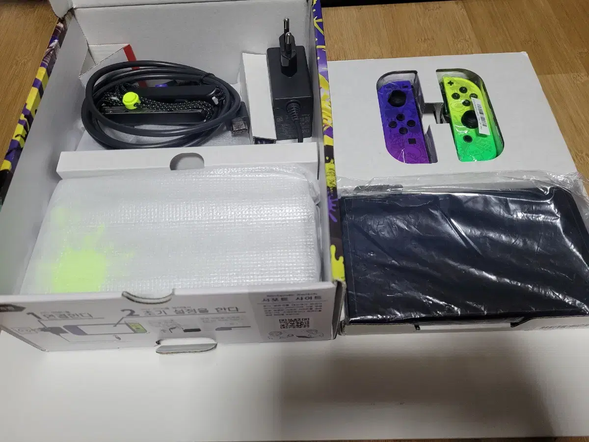 Nintendo Switch OLED Scarlet/Violet Edition