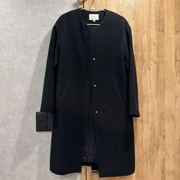 뷰티 앤 유스 노카라 코트 블랙