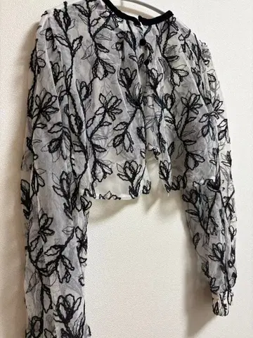 꽃무늬 자수 긴팔 볼레로 S 사이즈