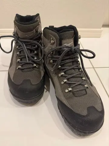 등산화 트레킹 슈즈 27.5cm