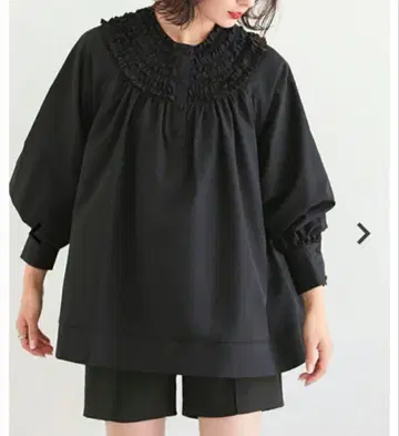 fitmore 프릴 달린 옷깃 블랙 셔츠 fit more 핏모어