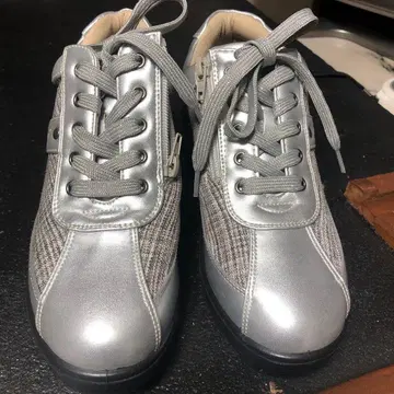 실버 통굽 스니커즈 메쉬