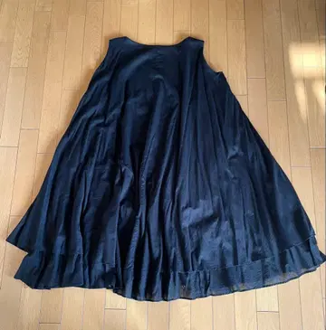 미즈이로 인디 슬리브리스 블랙 원피스