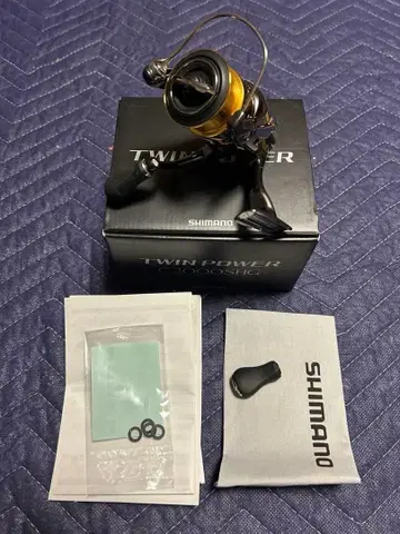 시마노 20 트윈파워 C2000SHG