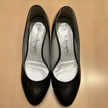 긴자 카네마츠 AQUA BELL 블랙 합성 피혁 플레인 웨지솔 펌프스