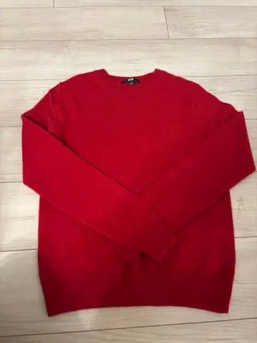 캐시미어! 빨간색 크루넥 니트 스웨터