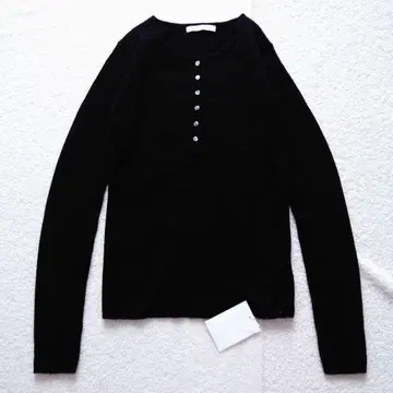 택 포함 ETRE TOKYO 캐시미어 100 헨리넥 니트 블랙