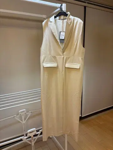 이시카와 라보 쟝스카 로페 화이트