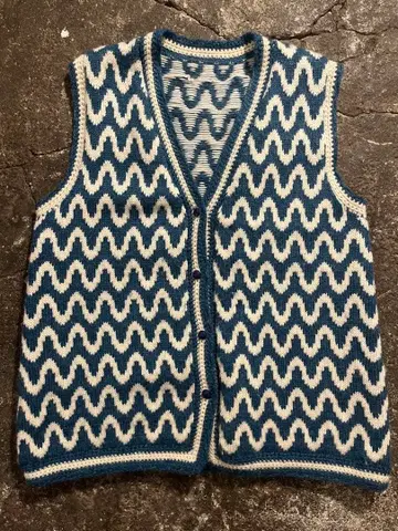 니트 베스트 핸드메이드