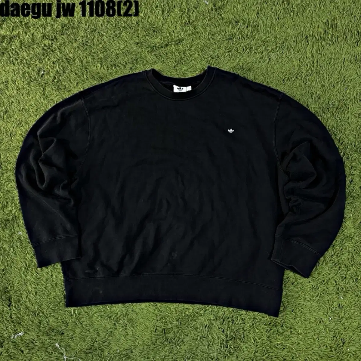 Adidas black sweatshirt t-shirt