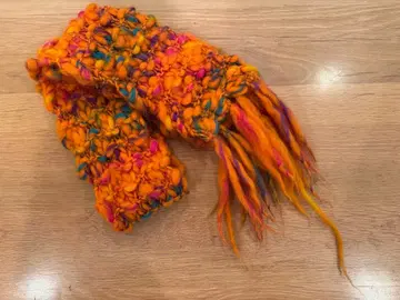 [손뜨개질] 오렌지 계열 프린지 머플러