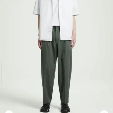 COS 코스 테이퍼드 엘라스티케이티드 트라우저스