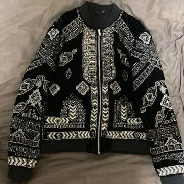 [초레어] ZARA 스팽글 봄버 자켓 비즈 자수