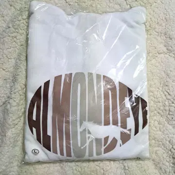 경주마 아몬드아이 후드티 L사이즈 미사용 새상품