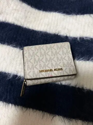 MICHAEL KORS 3단 폴더형 지갑 그레이