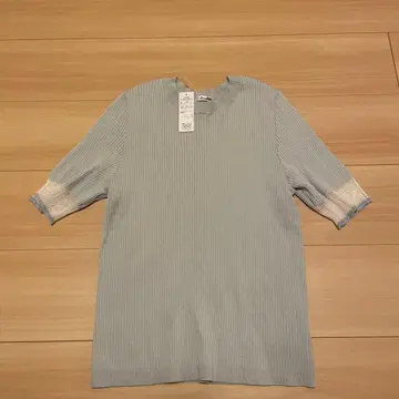 스카이블루 리브 짜임 반소매 상의