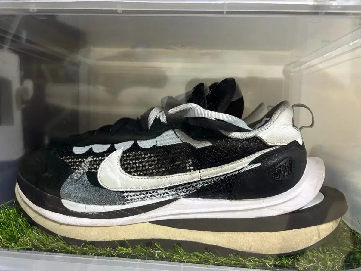 Nike x Sacai Vaporwaffle Black White 290 (Price Drop)