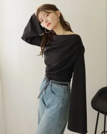 LAULEN drape flare wide sleeve tops 상의