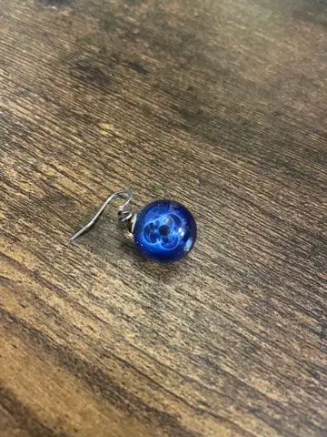 우주 유리 귀걸이 한쪽만