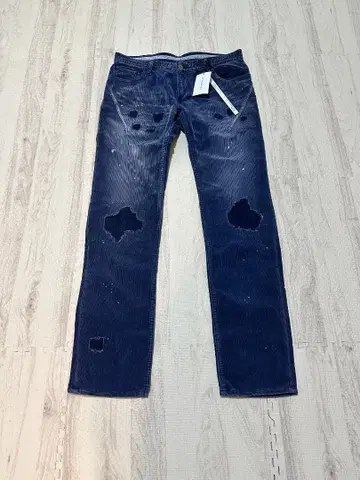 Number (N)ine Distressed Corduroy Pants