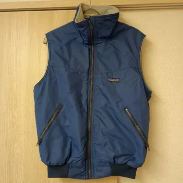 patagonia 네이비 삼각형 택 미국제 쉘드 신틸라