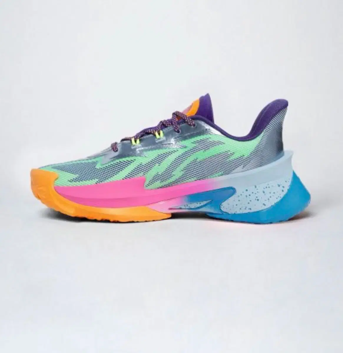 Under Armour Curry Series 7 265 (Negotiable)