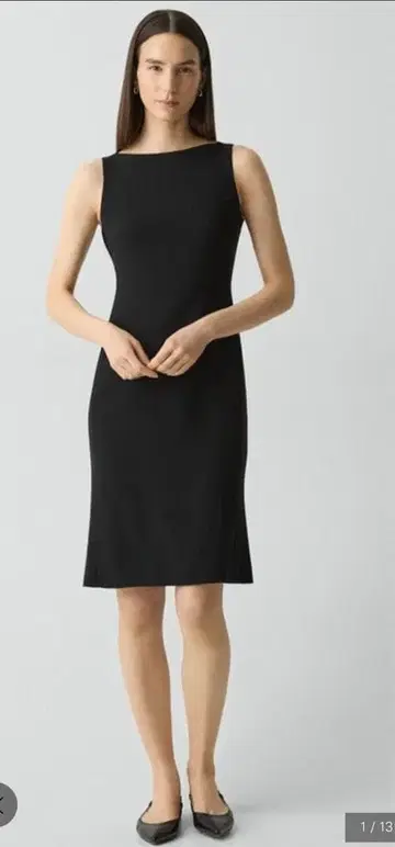 슬리브리스 무릎 기장 원피스 THEORY