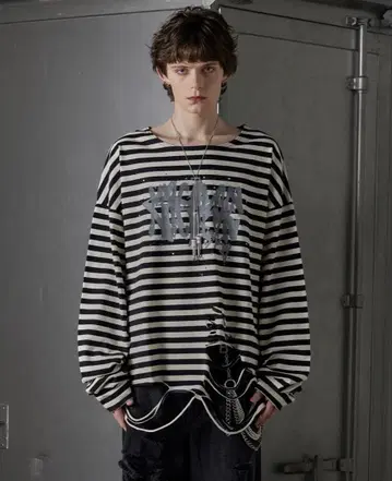 [ GRANCY ] 올 패턴 큐빅 그래픽 롱 T 보더 L 사이즈