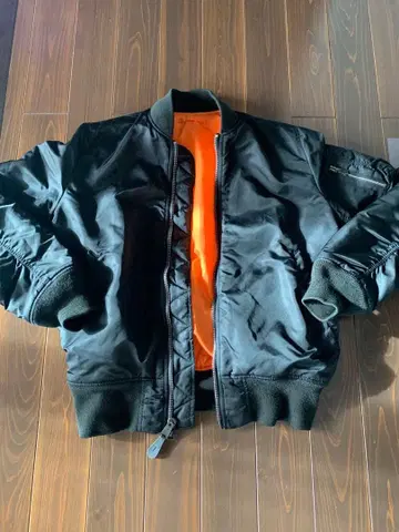 MA-1 플라이트 자켓 블랙 알파인더스트리