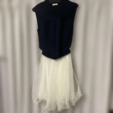 FRAY I.D 슬리브리스 원피스 네이비