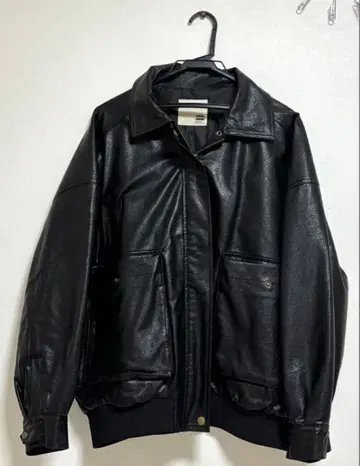 [흠집 없음] java 오버사이즈 페이크 레더 자켓 블랙 M 사이즈