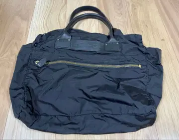 페리지 블랙 색상 보스턴 토트