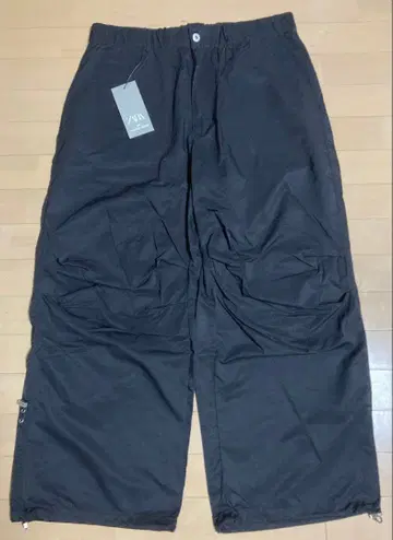 미사용 [ ZARA ] 남성용 카고 팬츠 블랙 사이즈 44