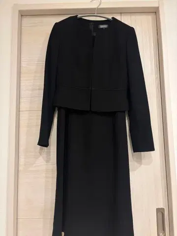 블랙 원피스 수트 자켓 포함