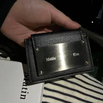 Matin Kim 블랙 접이식 지갑