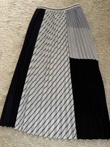 컨디션 최상 ELENDEEK 플리츠 롱 스커트