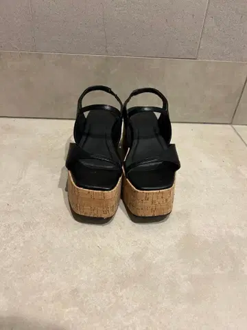 여자 통굽 샌들