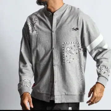 더퍼 엘리펀트 브랜드별주 페이즐리 무늬 가디건 L 정가 16500엔