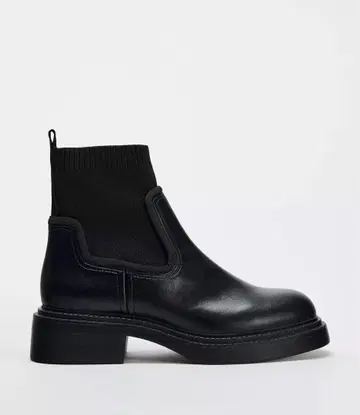 [택 포함 새상품] ZARA 트랙 밑창 첼시 숏부츠 24cm/37