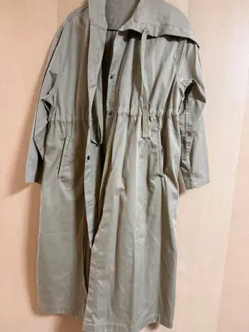 트렌치코트 후드 부착