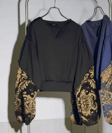 Ezick Gobelin sleeve 모드 풀오버 블랙 black