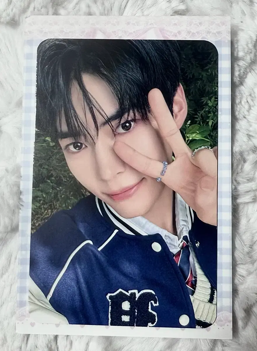 Timeless World Hanbin Scarf WTS