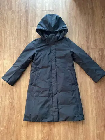 유니클로 UNIQLO 하이브리드 다운 코트 M 사이즈 블랙 블랙