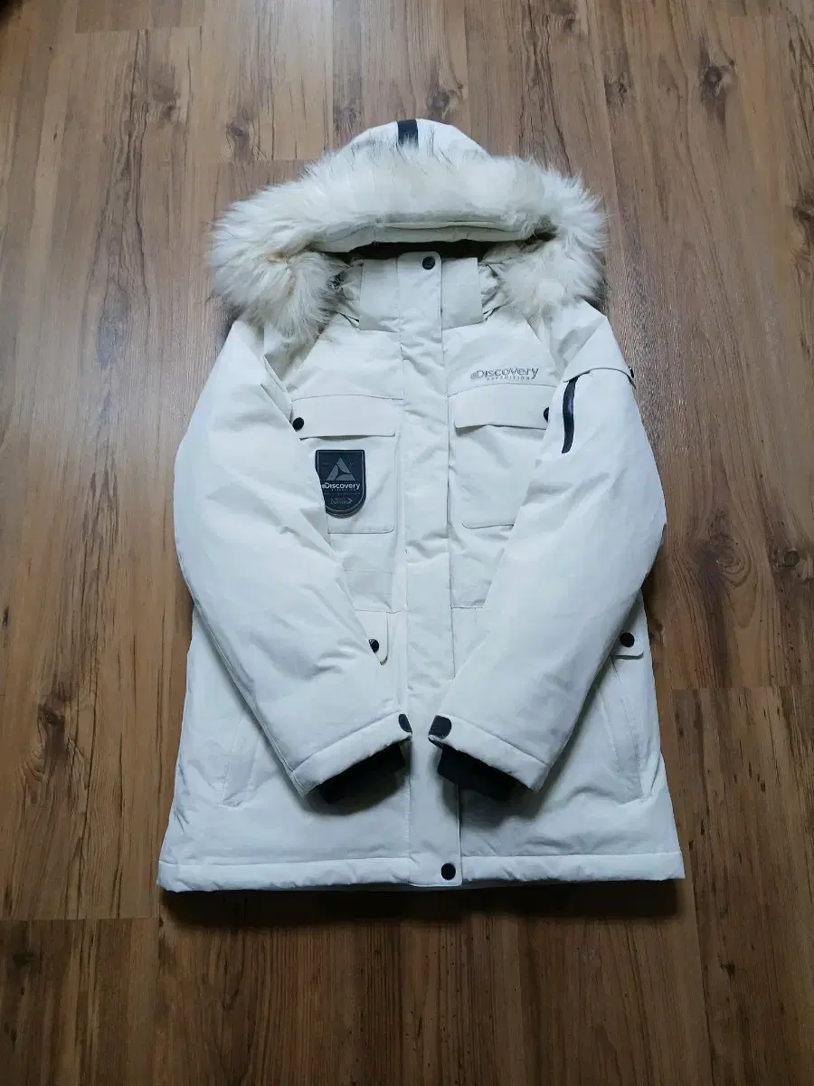 Discovery Expedition Women's Ivory Padded Jacket 95