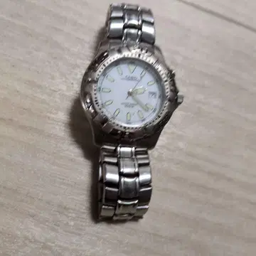 CASIO AQUA 실버 손목시계 일루미네이터