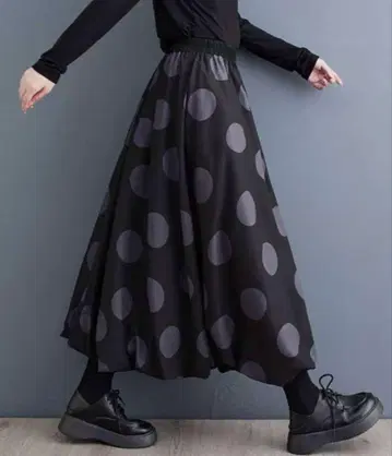 SallyLunn 도트 무늬 플레어 스커트 블랙 L 사이즈