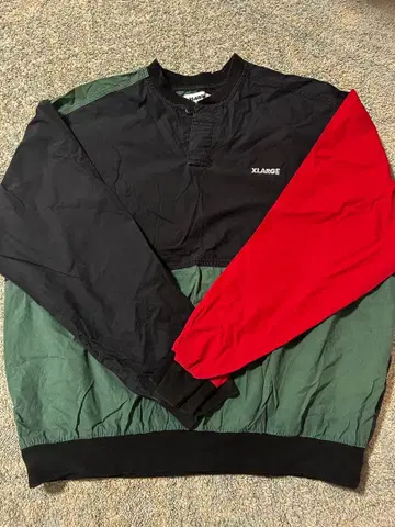 XLARGE 패널 디자인 풀오버